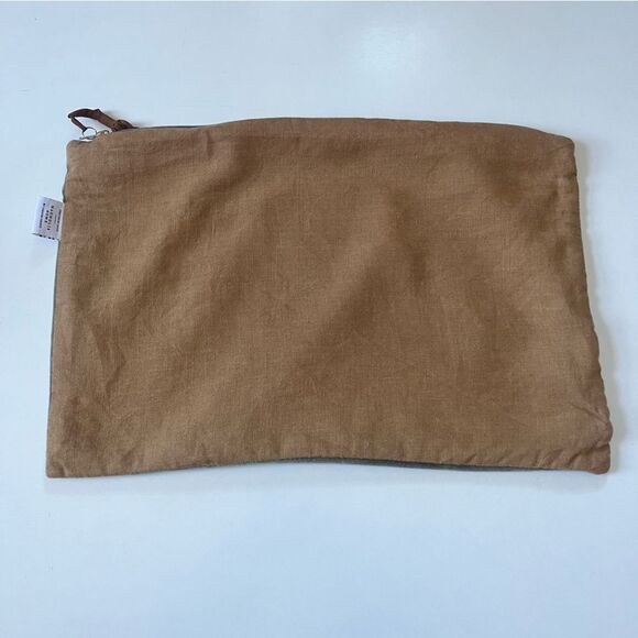 Magnolia Home By Joanna Gaines X Loloi Pillow - Picture 6 of 7